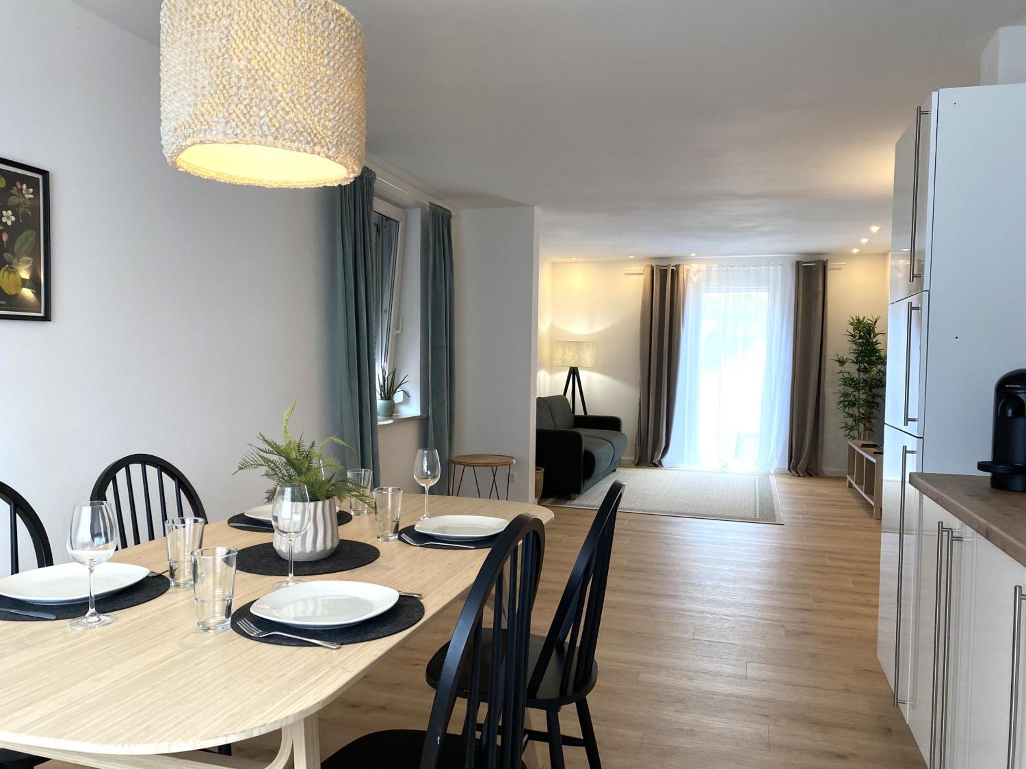 Modern Living Apartment - Naehe Krankenhaus, Altstadt, Bahnhof - 3-Zimmer Amberg Luaran gambar