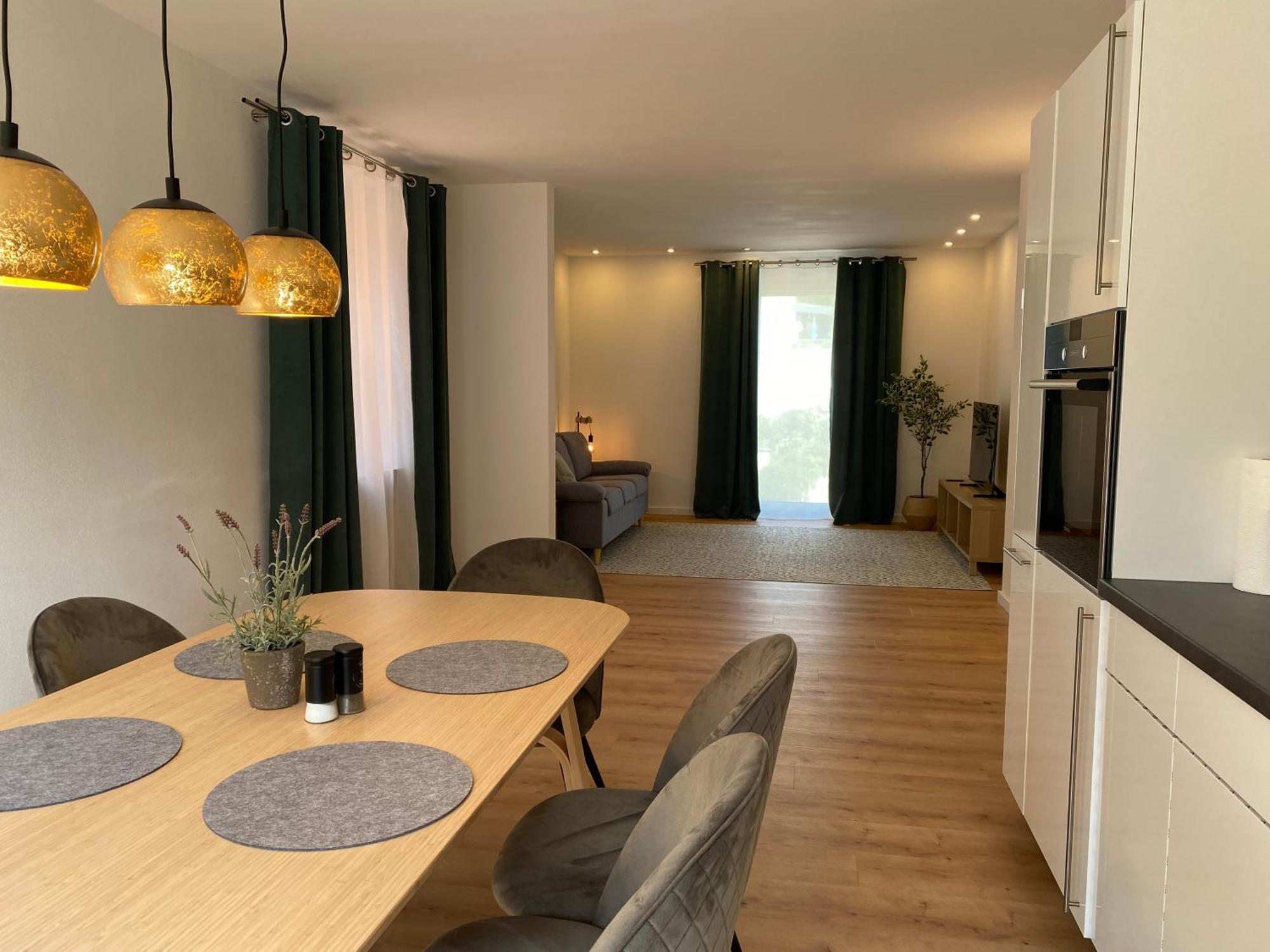 Modern Living Apartment - Naehe Krankenhaus, Altstadt, Bahnhof - 3-Zimmer Amberg Luaran gambar